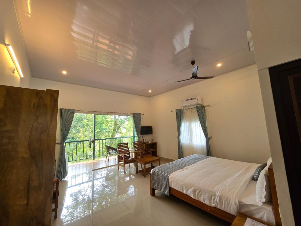 Green Aura Private Villas Sultan Bathery Exterior photo